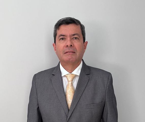 Notario Alfonso Ávila Fadul